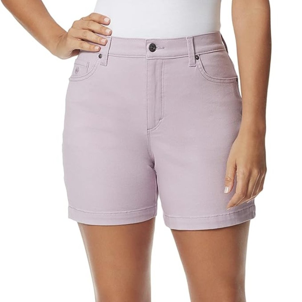 Gloria Vanderbilt Women's Amanda Basic Jean Short Lavender Kiss
